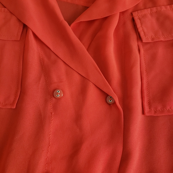 Red top - Picture 3 of 4